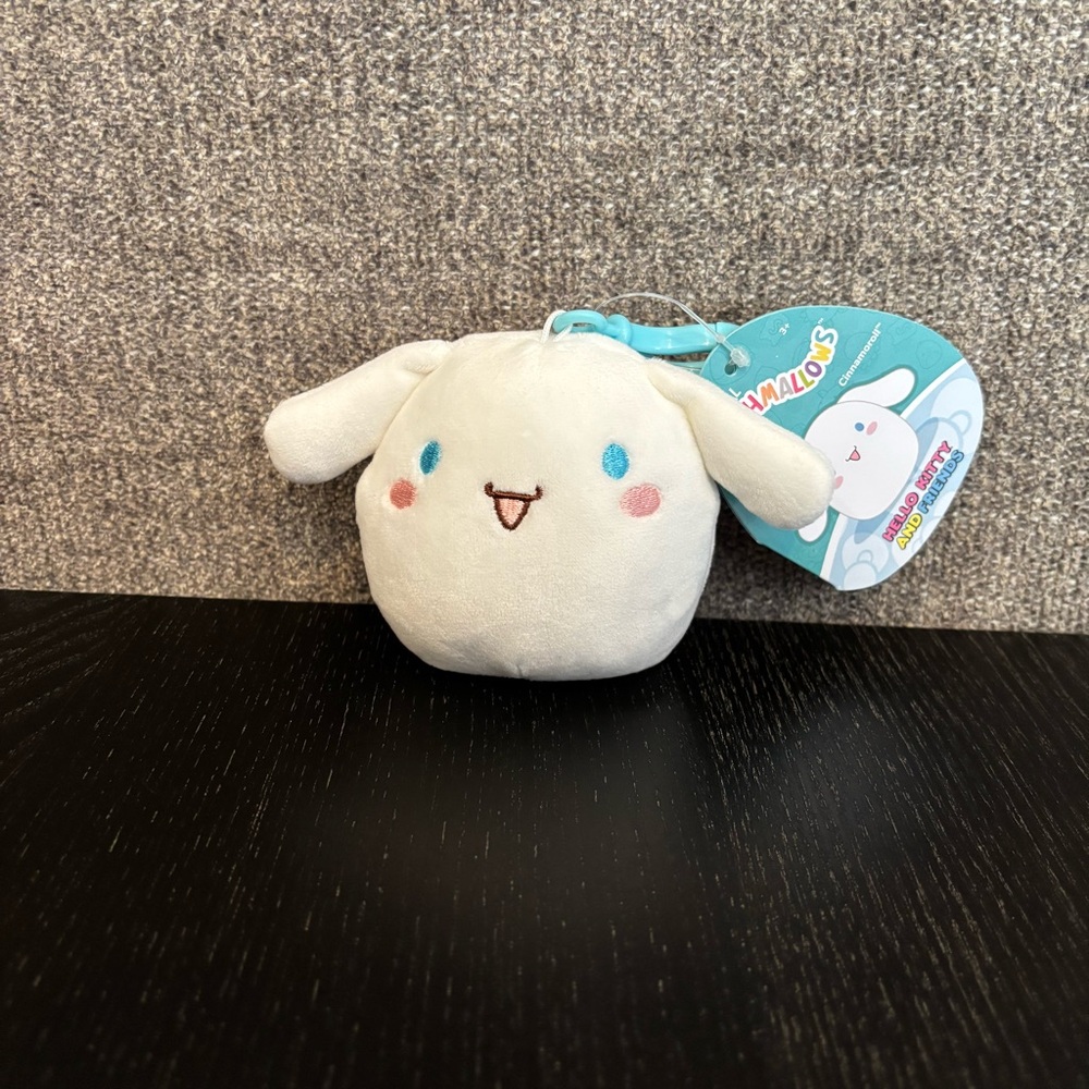 Cinnamaroll Sanrio Squishmallow clip